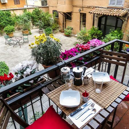 Casa Del Moro - Romantic Loft In Trastevere Exterior photo