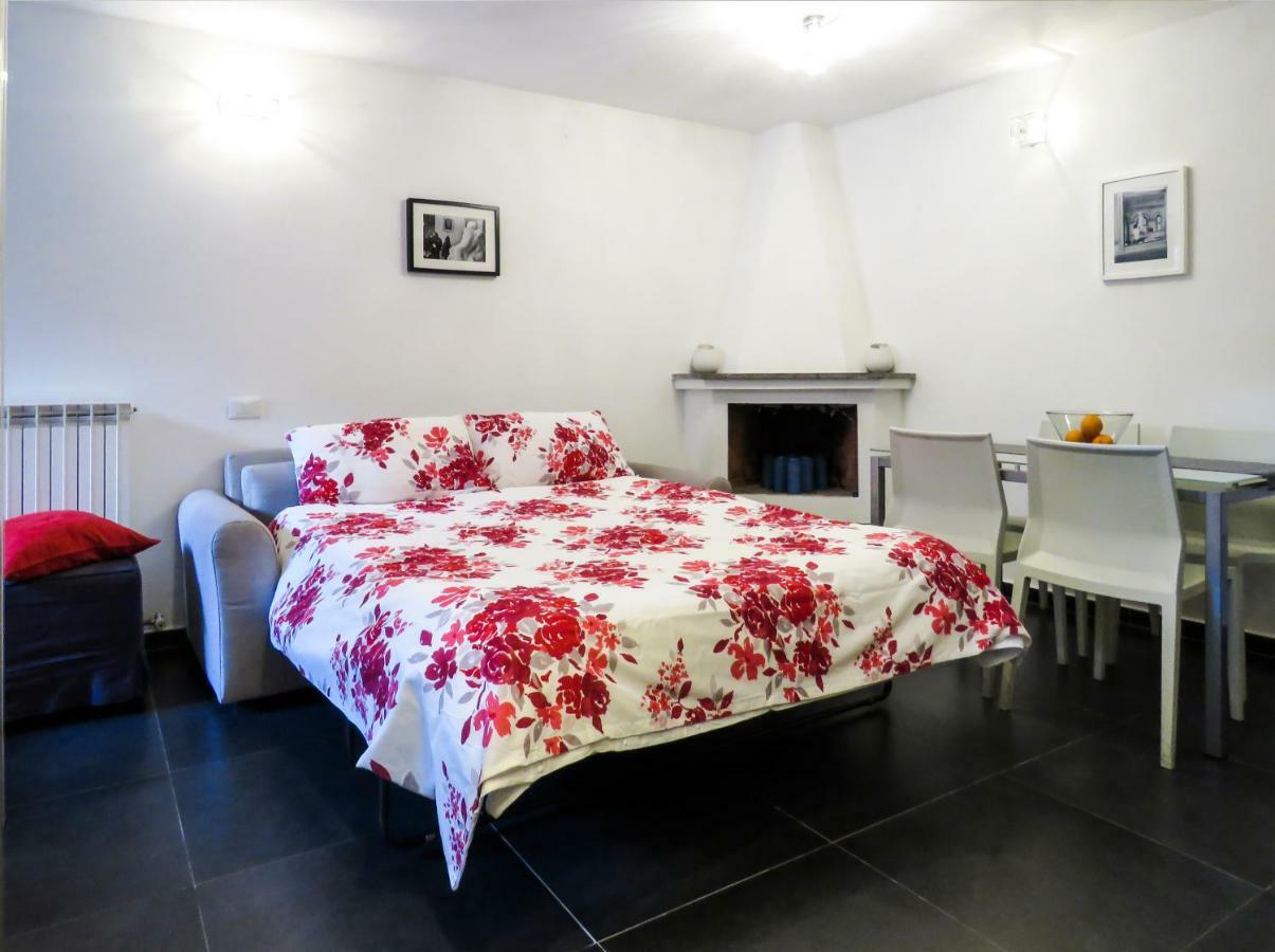 Casa Del Moro - Romantic Loft In Trastevere Exterior photo